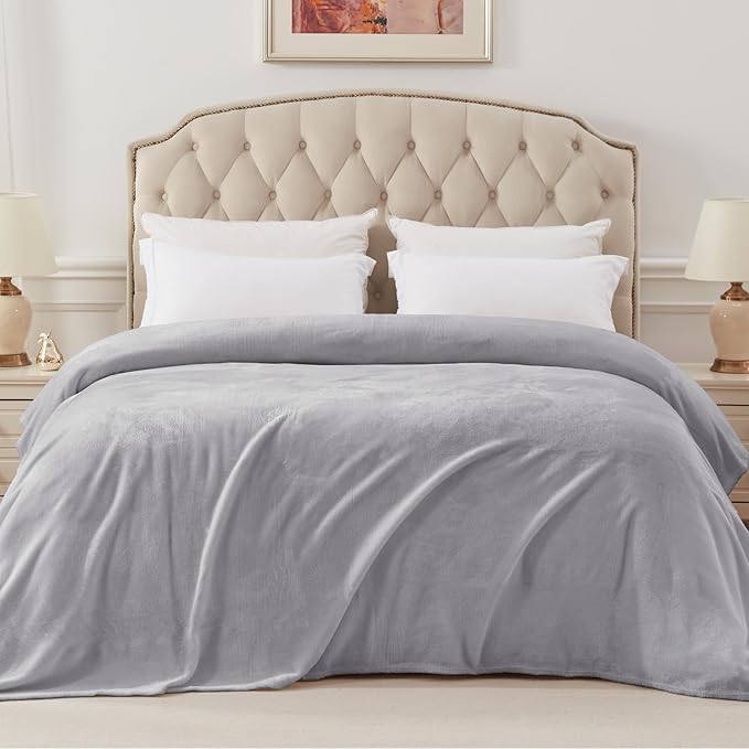 Exclusivo Mezcla Fleece Blanket King Size for Bed, Super Soft and Warm, All Season, Cozy, Plush, Lightweight, 90x104 Inches, Light Grey