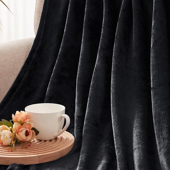 Exclusivo Mezcla Fleece Throw XL Blanket for Couch, Sofa, Super Soft and Warm Black Blankets, All Season, Cozy, Plush, Lightweight, 50x70 Inches