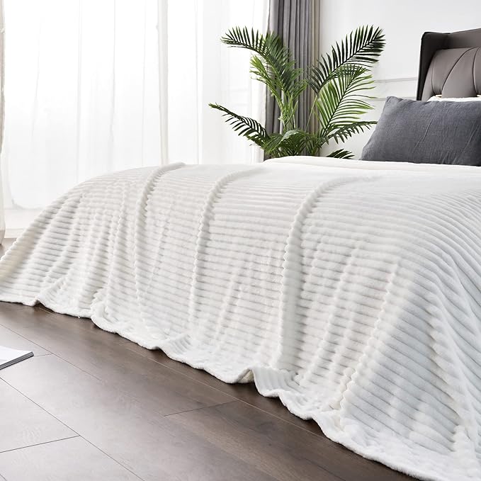 BEDELITE Fleece Blanket Twin Size – 3D Ribbed Jacquard Soft and Warm Decorative Fuzzy Blankets – Cozy, Fluffy, Plush Lightweight Throw Blankets for Couch, Bed, Sofa(Off White, 60x80 inches)