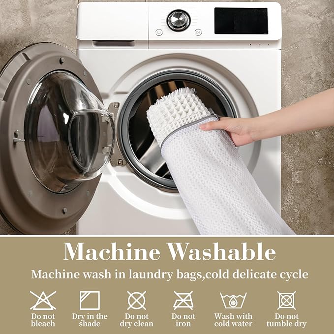 RESARE Waffle Bath Mat for Bathroom, Super Absorbent Bathroom Rugs Non Slip Machine Washable, Ultra Soft Quick Dry Boho Bath Rugs with Tassels for Floor, Upgraded Bordered Design, 24"x36" White