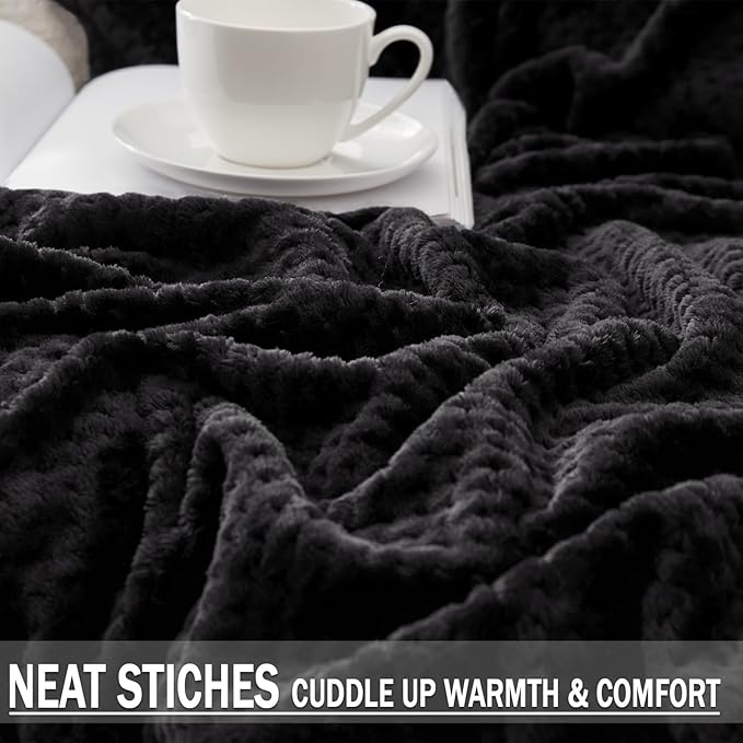 Exclusivo Mezcla Fleece Bed Blanket King Size, Super Soft and Warm Blankets for Couch, Sofa and Bed Waffle Textured, Cozy, Fuzzy and Lightweight (Black, 90x104 Inches)