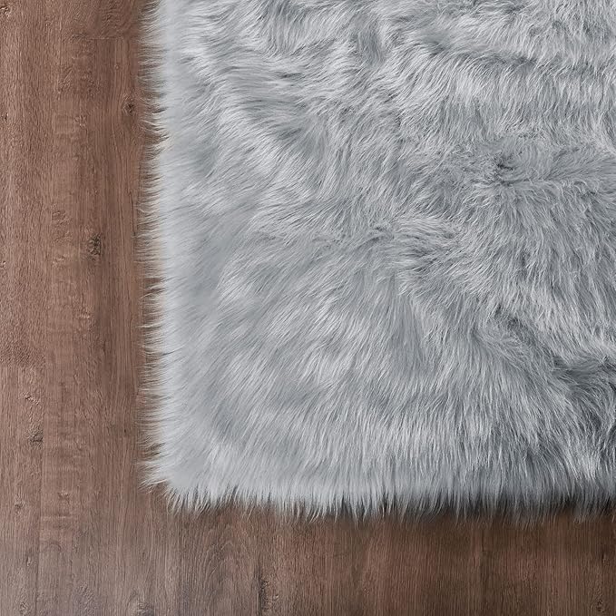 Goolela Grey Round Rug 3ft Fluffy Faux Sheepksin Fur Rug Fuzzy Gray Bedside Rugs for Bedroom Living Room Plush Soft Circle Shag Carpet