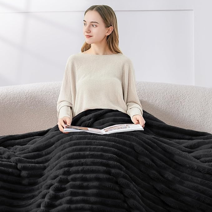 BEDELITE Twin Blanket for Couch & Bed, 300GSM Soft & Warm Fleece Blanket, Decorative and Giftable Striped Black Blankets for Women, Men, 60"x80"