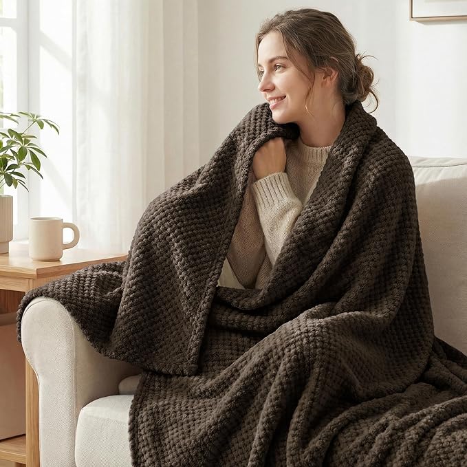 Exclusivo Mezcla Fleece Bed Blanket Twin Size, Super Soft and Warm Blankets for Couch, Sofa and Bed Waffle Textured, Cozy, Fuzzy and Lightweight (Coffee, 90x66 Inches)