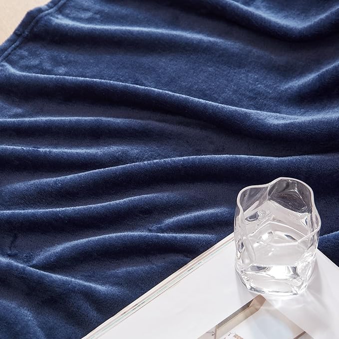 Exclusivo Mezcla Fleece Blanket Twin Size for Bed, Super Soft and Warm, All Season, Cozy, Plush, Lightweight, 60x80 Inches Navy Blue