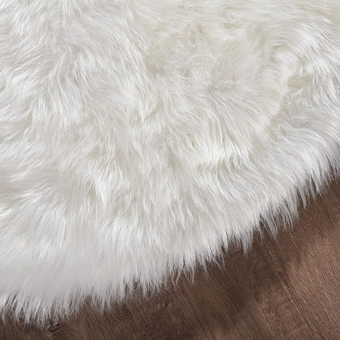 Goolela White Faux Sheepskin Fur Rug 4x6 for Bedroom Fluffy Fuzzy Area Rug Living Room Furry Shaggy Plush Washable Sheepskin