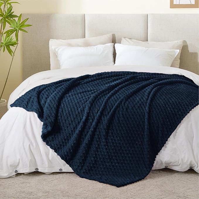 BEDELITE Fleece Blanket - 3D Jacquard Decorative Navy Throw Blankets for Couch & Bed, Soft and Cozy Warm Plush Fluffy Blanket All Seasons Suitable, 50x70Inches