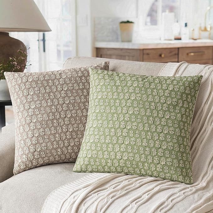 Foindtower Set of 2 Decorative Neutral Floral Print Throw Pillow Covers Vintage Accent Farmhouse Cushion Covers Boho Home Decor for Sofa Couch Chair Bedroom Living Room Outdoor,20×20 Inch,Lime Green
