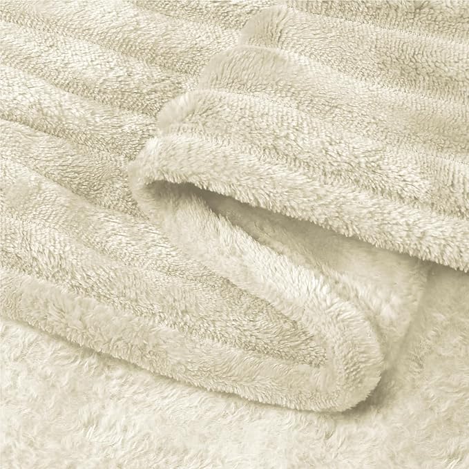 BEDELITE Fleece Blanket Twin Size – 3D Ribbed Jacquard Soft and Warm Decorative Fuzzy Blankets – Cozy, Fluffy, Plush Lightweight Throw Blankets for Couch, Bed, Sofa(Beige, 60x80 inches)