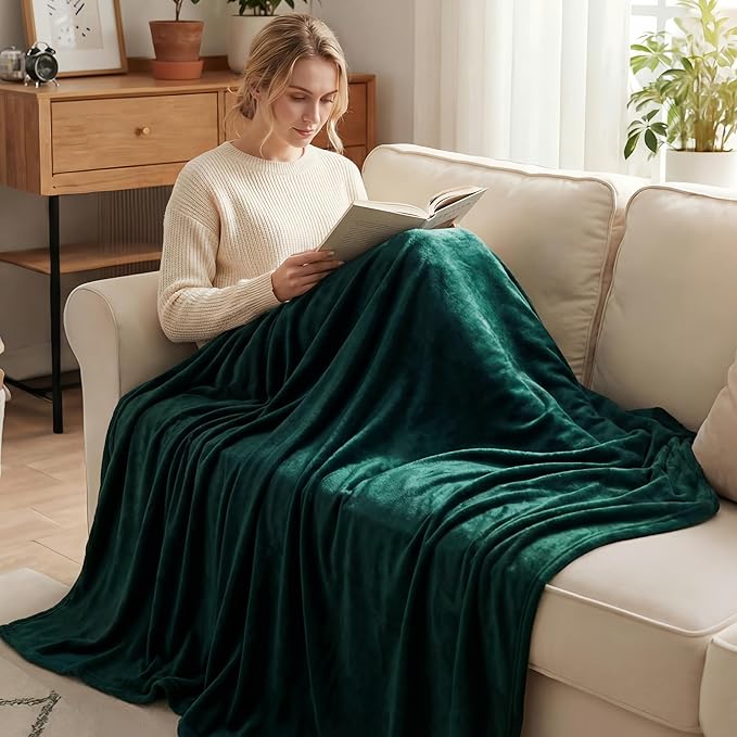 Exclusivo Mezcla Fleece Blankets Queen Size for Bed, Super Soft and Warm, All Season, Cozy, Plush, Lightweight, 90x90 Inches, Forest Green