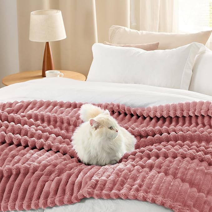 Bedsure GentleSoft Dusty Pink Fleece Twin Blanket for Couch - Cozy Soft Blankets for Women, Cute Small Throws for Girls, 60x80 Inches